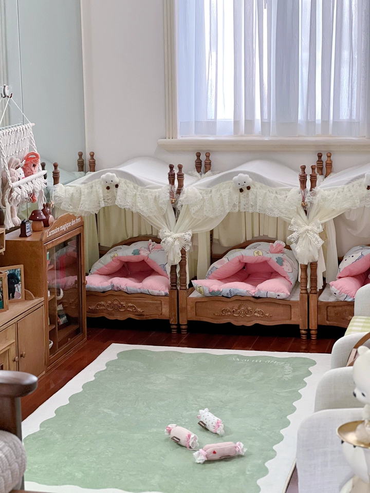 Canopy princess vintage pet bed detail 16